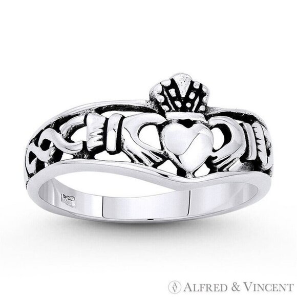 Irish Claddagh & Celtic Knot Curved Band in .925 Sterling Silver - Size 9 - Picture 1 of 1